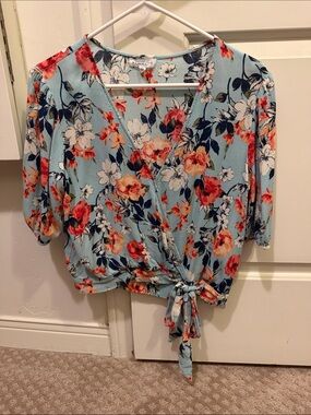 Socialite Blue Floral Faux Wrap Tie Front Blouse Size M